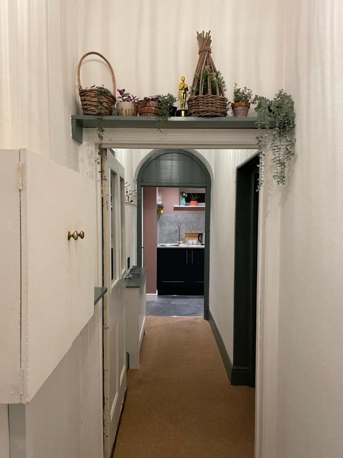 Luxury Flat In Apartment