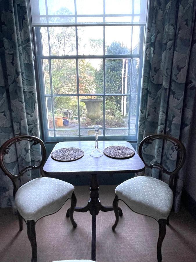 Apartment Luxury Flat In *